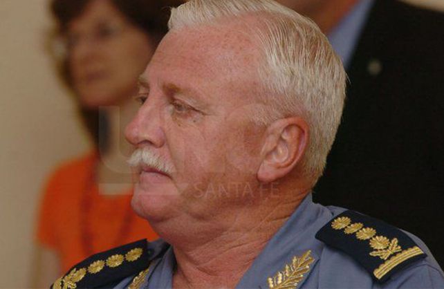 Murió de Covid-19 el exjefe de la Policía de Santa Fe, comisario general Juan Luis Hek