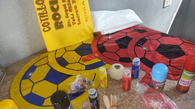El clásico de Villa Banana se juega con un claro mensaje por la paz