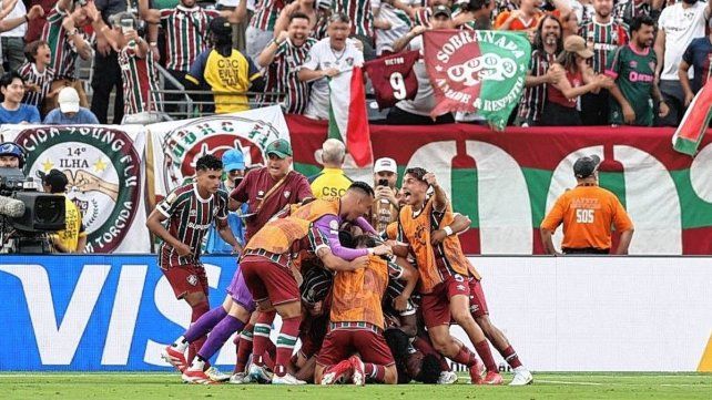 Fluminense sufrió más de la cuenta y sobre el final del encuentro logró quedarse con un triunfazo por 4-2&nbsp;