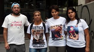 &nbsp;Familiares y Víctimas de Inseguridad Rosario juntas firmas para que se levante un memorial frente a la sede local de gobernación.&nbsp; 