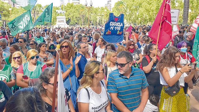 reclamo. Los docentes concentrarán en la plaza 25 de Mayo