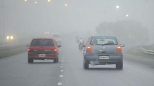 Piden extrema precaución, en tanto hay rutas cortadas y vuelos demorados