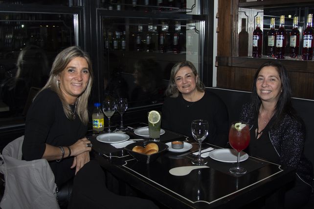 Mónica Hernández, Laura Giunta y Verónica Bongelli.