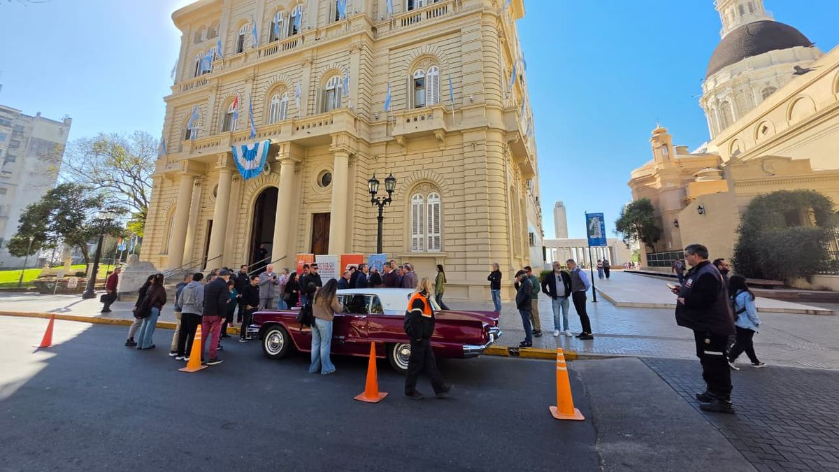 El Thunderbird que perteneció a Luis Cándido Carballo ya forma parte del registro histórico provincial