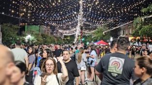 Aunque los comerciantes no son optimistas, las ventas navideñas subieron 1,3 %