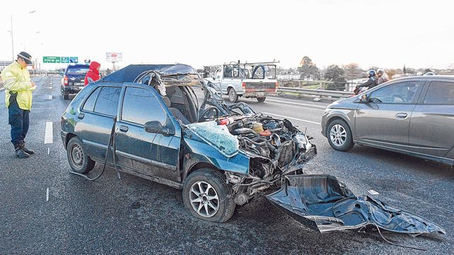 Fatal. La combinación de alcohol y el volante se cobra vidas jóvenes y reflota los proyectos de tolerancia cero en materia de alcoholemia.