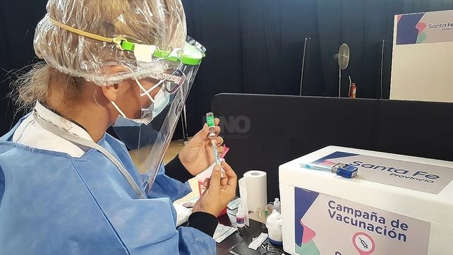 La vacunación con las dosis de Sinopharm a los docentes de Santa Fe comenzará este jueves.&nbsp;