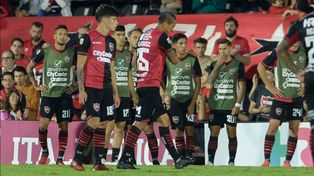 El 0 a 0 fue el reflejo de la noche en el Coloso Marcelo Bielsa.