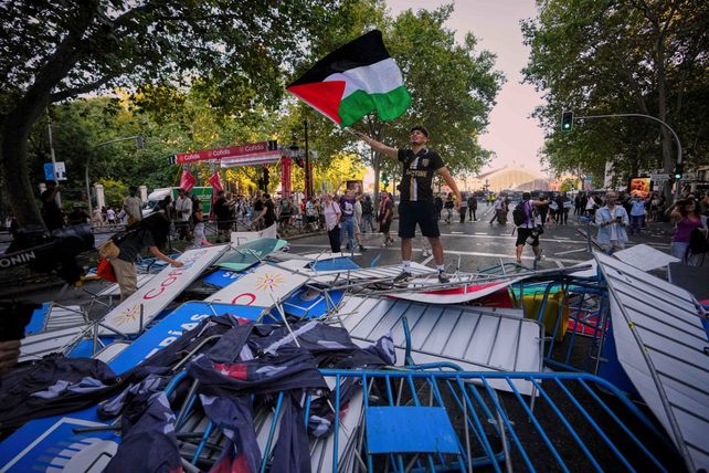 Protestas en favor de Palestina forzaron la suspensión de la Vuelta a España de ciclismo