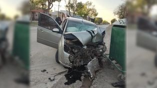 Timbúes: dos hermanos esperaban el colectivo y murieron al ser atropellados por un auto