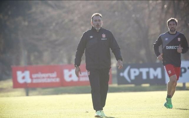 Estudiantes llegará con un par de cambios a Santa Fe