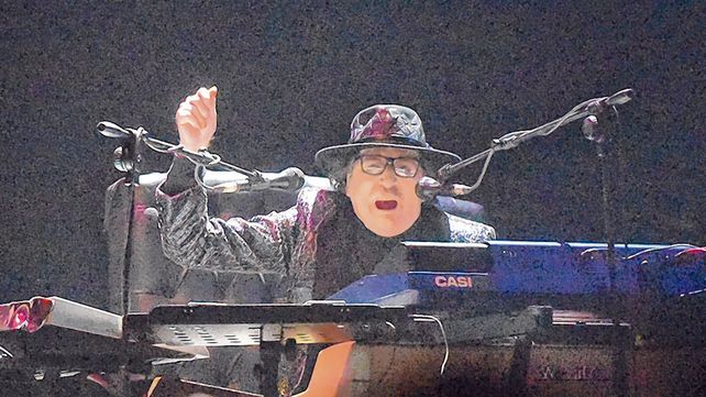 Imprevisible. Charly tocó en Rosario tras cinco años de ausencia y con entradas agotadas