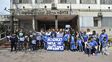 En la puerta. La protesta frente al centro sanitario.