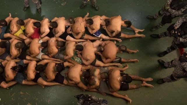 Ante protesta de allegados de presos, el gobierno provincial replica: Cada vez la van a pasar peor