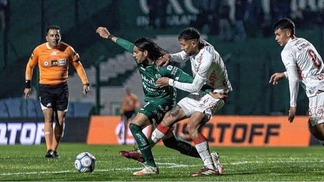 Argentinos Juniors venció como visitante a Sarmiento.