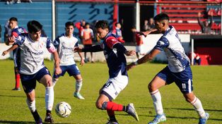 Primera C: Central Córdoba recibe a Atlas con la obligación de comenzar a sumar de a tres