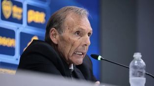 Miguel Russo pasó una noche tranquila pero debe esperar los resultados de nuevos análisis.