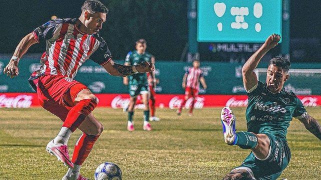 Sarmiento empató con Barracas en Junín.