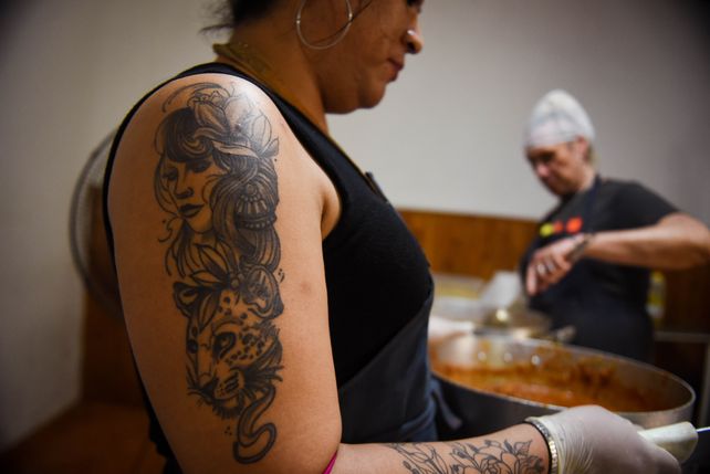 Una fotoperiodista del diario La Capital recibe el Premio Juana Manso
