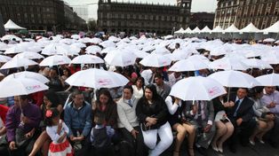 La ciudad de México batió su propio récord con una boda de más de 2.000 parejas