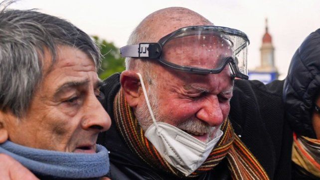 Marcha de los Jubilados: agredieron al fotógrafo que increpó Santiago Caputo