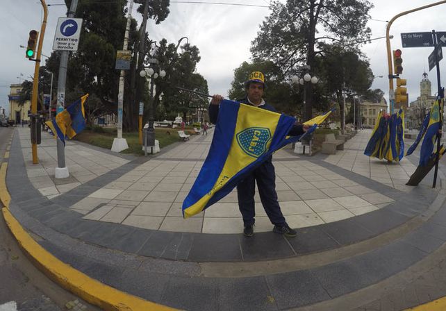 Paraná se viste de Azul y Oro esperando por el partido de Boca