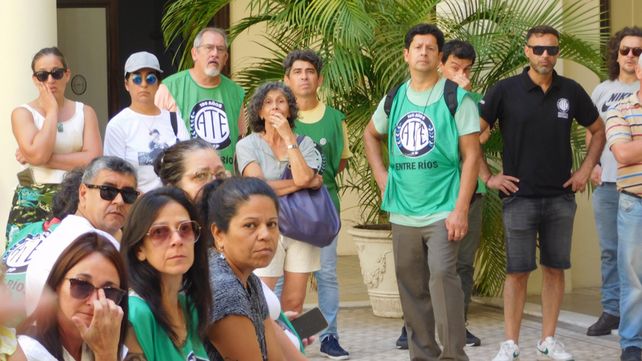 ATE se movilizará este martes por paritarias y contratos