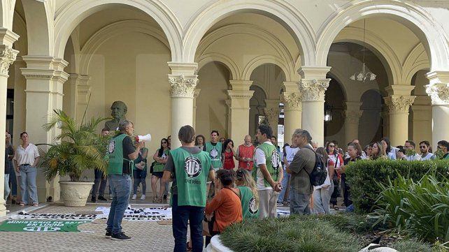 ATE enfatiza plan de lucha por paritarias, renovación de contratos y contra el ajuste