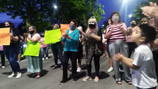 Terminamos trabajando para los delincuentes, dijo el tío de la nena baleada el sábado