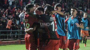 Colón intenta batir a Chaco For Ever para regresar al triunfo en Primera Nacional.