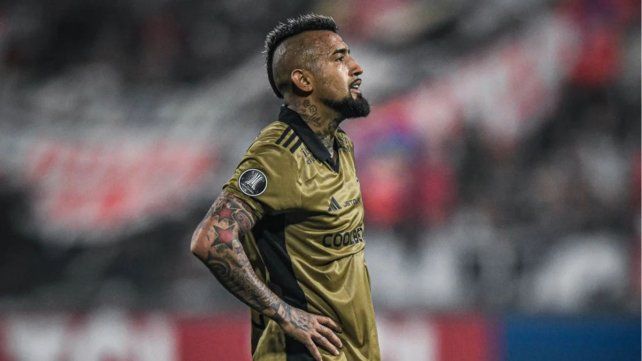 Arturo Vidal quedó detenido y fue liberado a las pocas horas.
