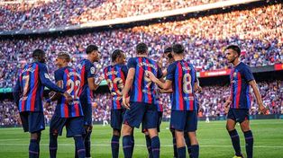 Barcelona goleó a Valladolid con un doblete de Lewandowski