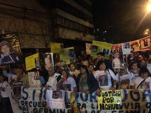 La multitudinaria movilización en reclamo de seguridad y justicia se hizo escuchar en Rosario