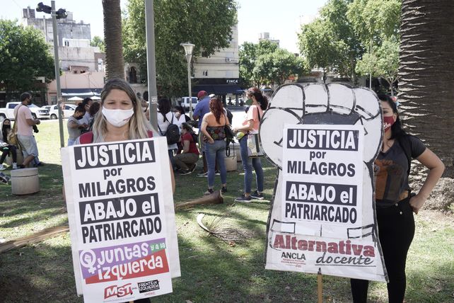 Se entregó la madre del chico que violó a una adolescente tras su fiesta de 15