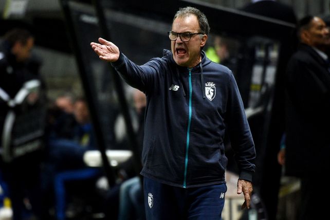 Bielsa firmó un segundo contrato y el Lille debería indemnizarlo