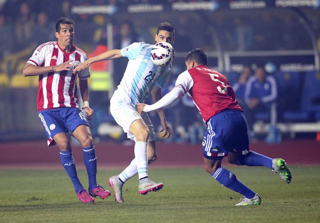Argentina se metió en la final de la Copa con una victoria aplastante ante Paraguay
