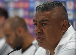 Tapia desmintió las versiones en torno a la pelea entre el DT y los jugadores