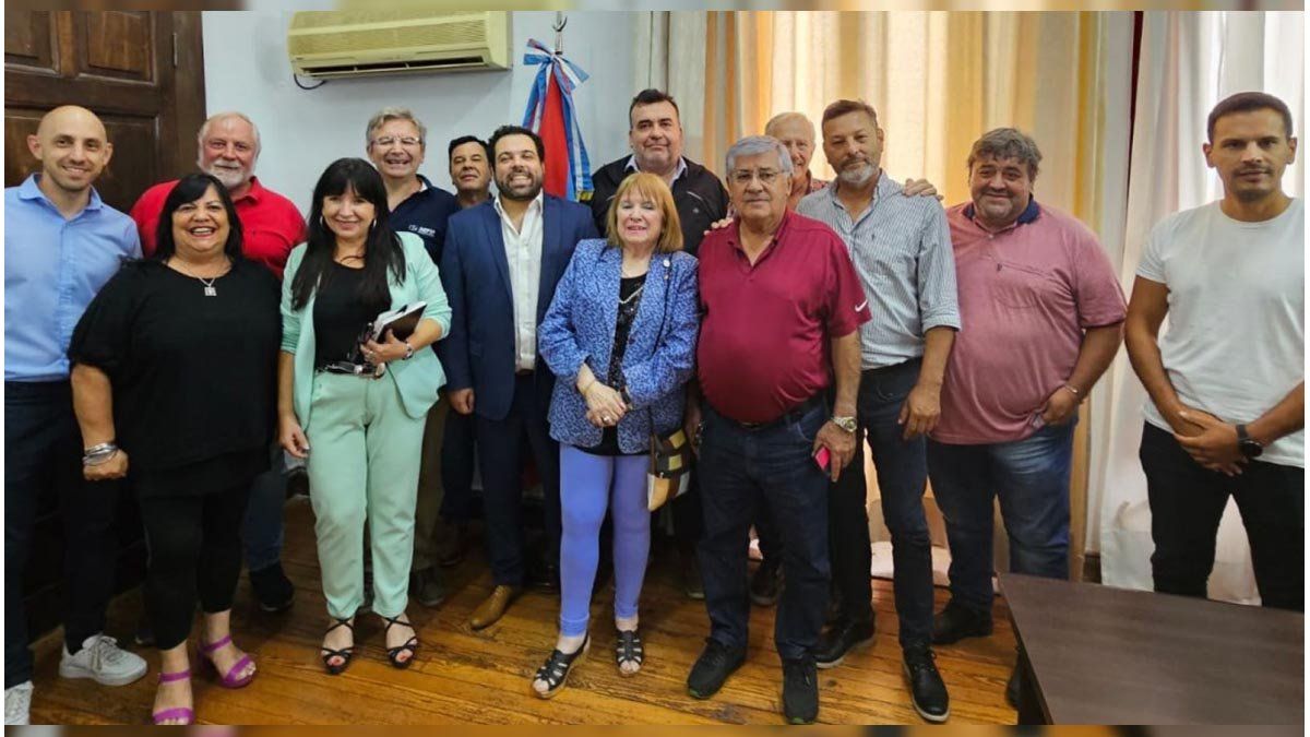 El Gobierno Se Reunió Con Los Gremialistas Que Paran El 24 4566