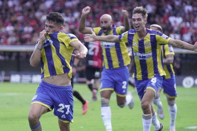 Festejo en el Coloso. En el Apertura 2025 Central derrotó 2 a 1 a Newell’s y uno de los goles fue obra de Gaspar Duarte.&nbsp;