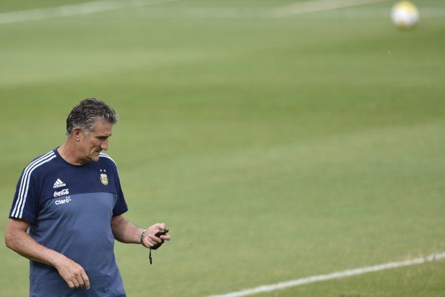 Llegó la hora: Bauza, Tapia y Tinelli están reunidos en Ezeiza