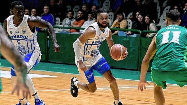 Ferro se hizo fuerte ante Peñarol en Caballito