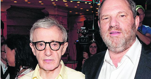 El director Woody Allen (izquierda) dijo estar muy triste.