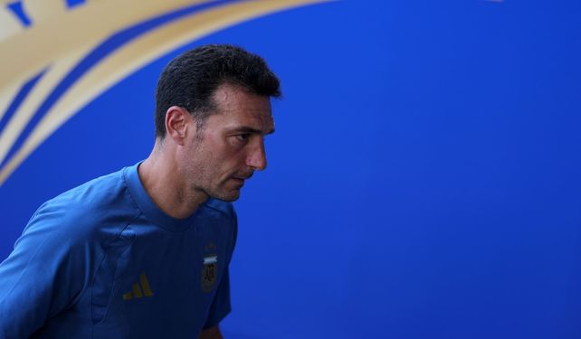 Scaloni tiene contrato hasta diciembre de 2026. Dijo que lo va a cumplir, pero de ahí en más sembró dudas.