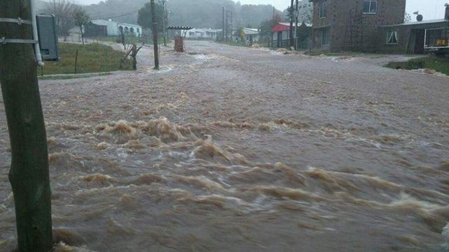 Charrúas. Ciudades uruguayas también reciben el impacto del río.