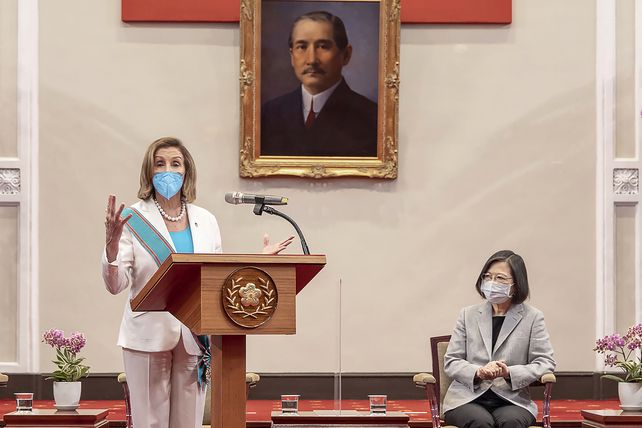 China lanzó un ataque con misiles de precisión en el estrecho de Taiwán