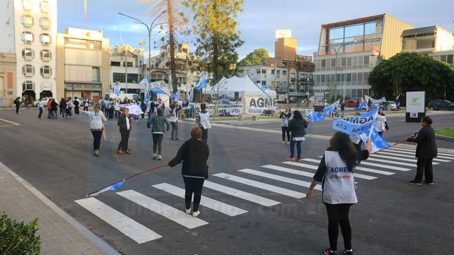 No hubo oferta a los docentes pero dejan en suspenso descuentos
