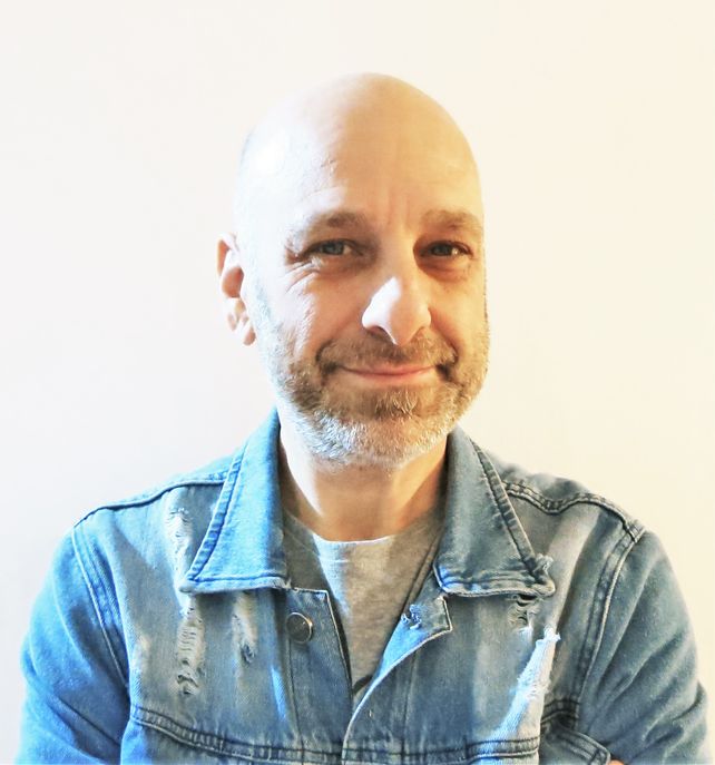 Mauro Aguilar: el humor hasta el punto del delirio
