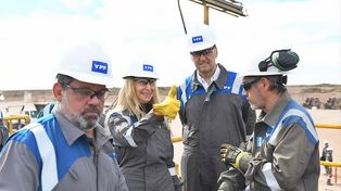 Qué pasará con el cargo de Manuel Adorni en YPF tras su renuncia al gobierno
