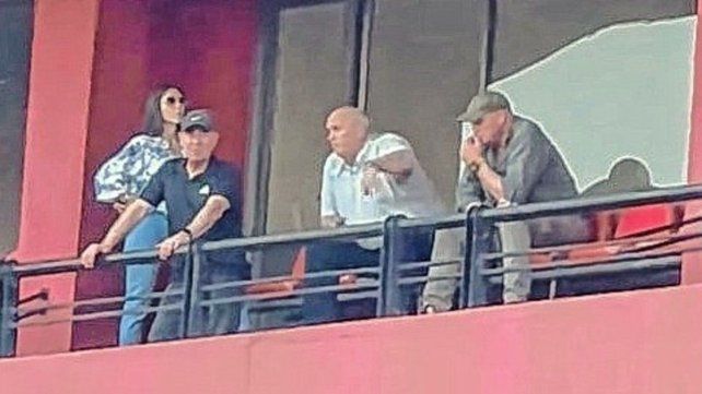 Luis Spahn estuvo el pasado sábado en la cancha de Colón viendo el partido de Los Pumas. Luis Spahn estuvo el pasado sábado en la cancha de Colón viendo el partido de Los Pumas.