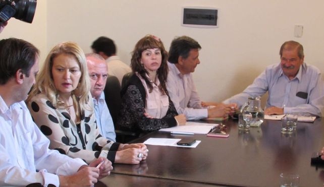 El gobierno ofreció a los docentes 6% de aumento para noviembre